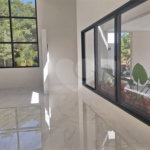 Casa a venda com 04 suítes área gourmet e 6 vagas para autos em condominio fechado Atibaia