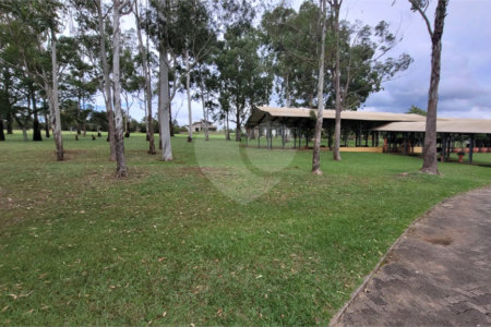Loteamento à venda no Condomínio Vila Pinhal do Broa