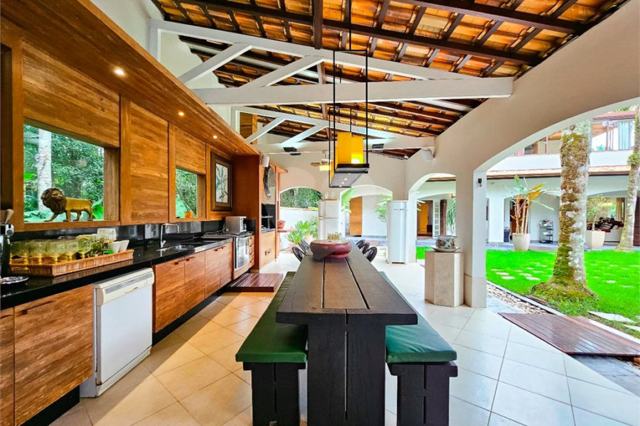 Casa à venda com 4 suítes em Riviera de São Lourenço, Bertioga, SP