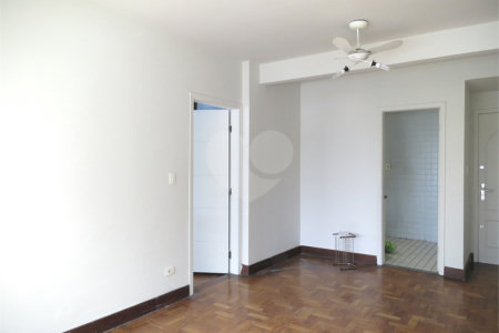 Apartamento com uma suíte na Bela Vista