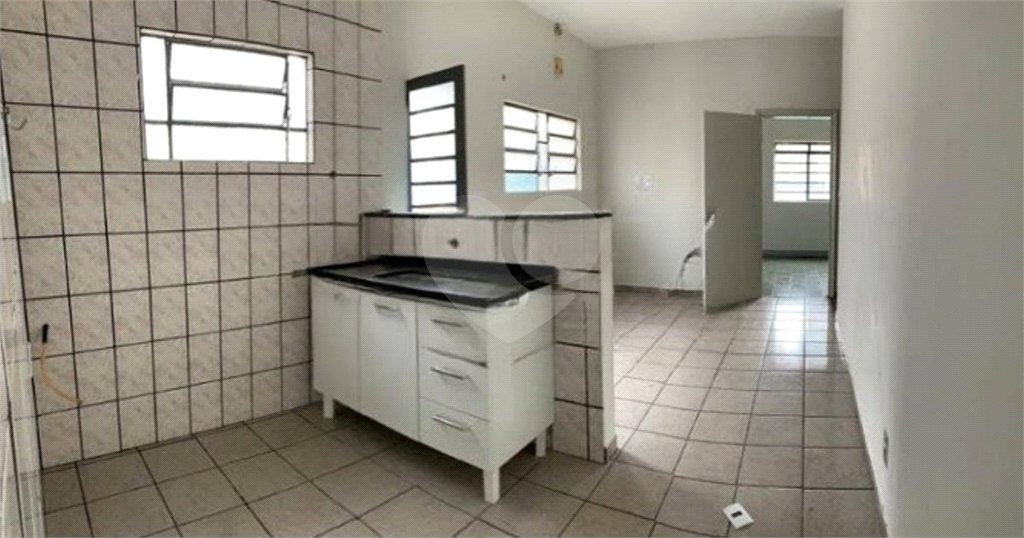 Casa térrea no Centro de Araraquara/SP, com 3 dormitórios, sendo 1 suíte