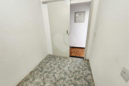 Apartamento no Edifício São Carlos