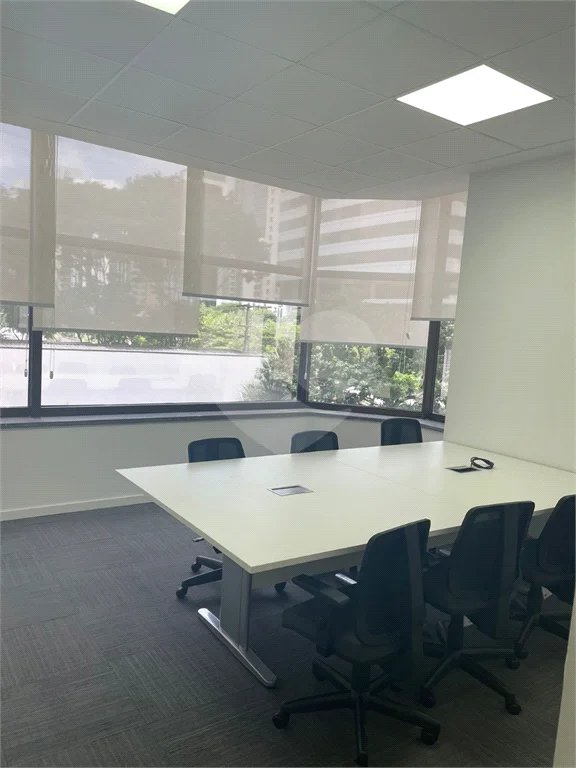 Conjunto comercial para locação no Brooklin 586 m² 10 vagas de garagem