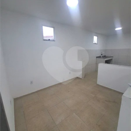 SOBRADO TIPO APARTAMENTO COM 1 QUARTO PARA LOCAÇÃO 153m² - SANTÍSSIMO