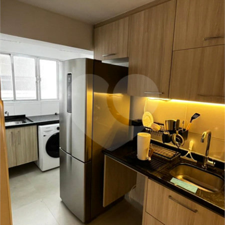 Apartamento à venda na Vila Mariana, reformado,com 71m² com 2 dormitórios e 1 vaga,Aceita e estuda Permuta ( sujeito a avaliação).