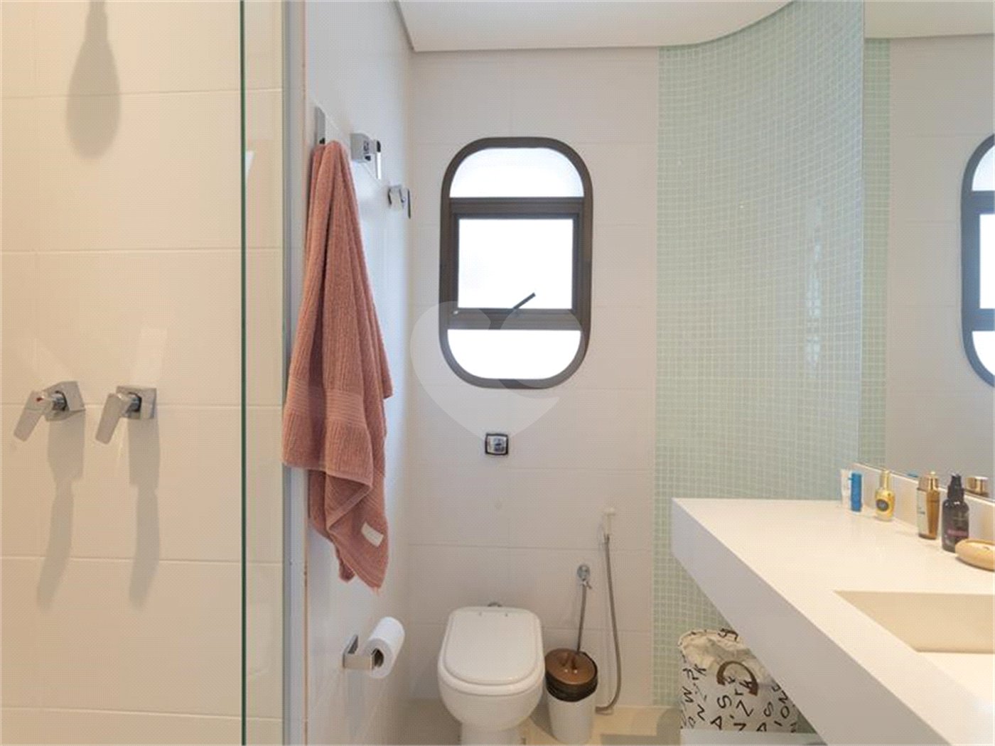 Apartamento a venda nos Jardins 262 m2, 3 suites e 3 vagas