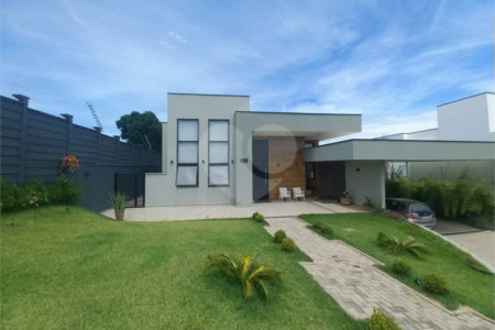 Casa à venda no Condominio Terras de Santa Teresa, Itupeva-SP.