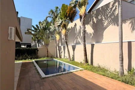 CASA À VENDA CONDOMINIO PORTAL BRAGANÇA | 4 SUÍTES | PISCINA
