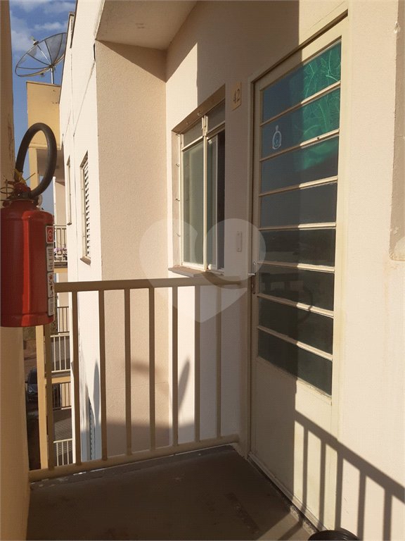Apartamento no Condomínio Residencial Jardim das Torres.