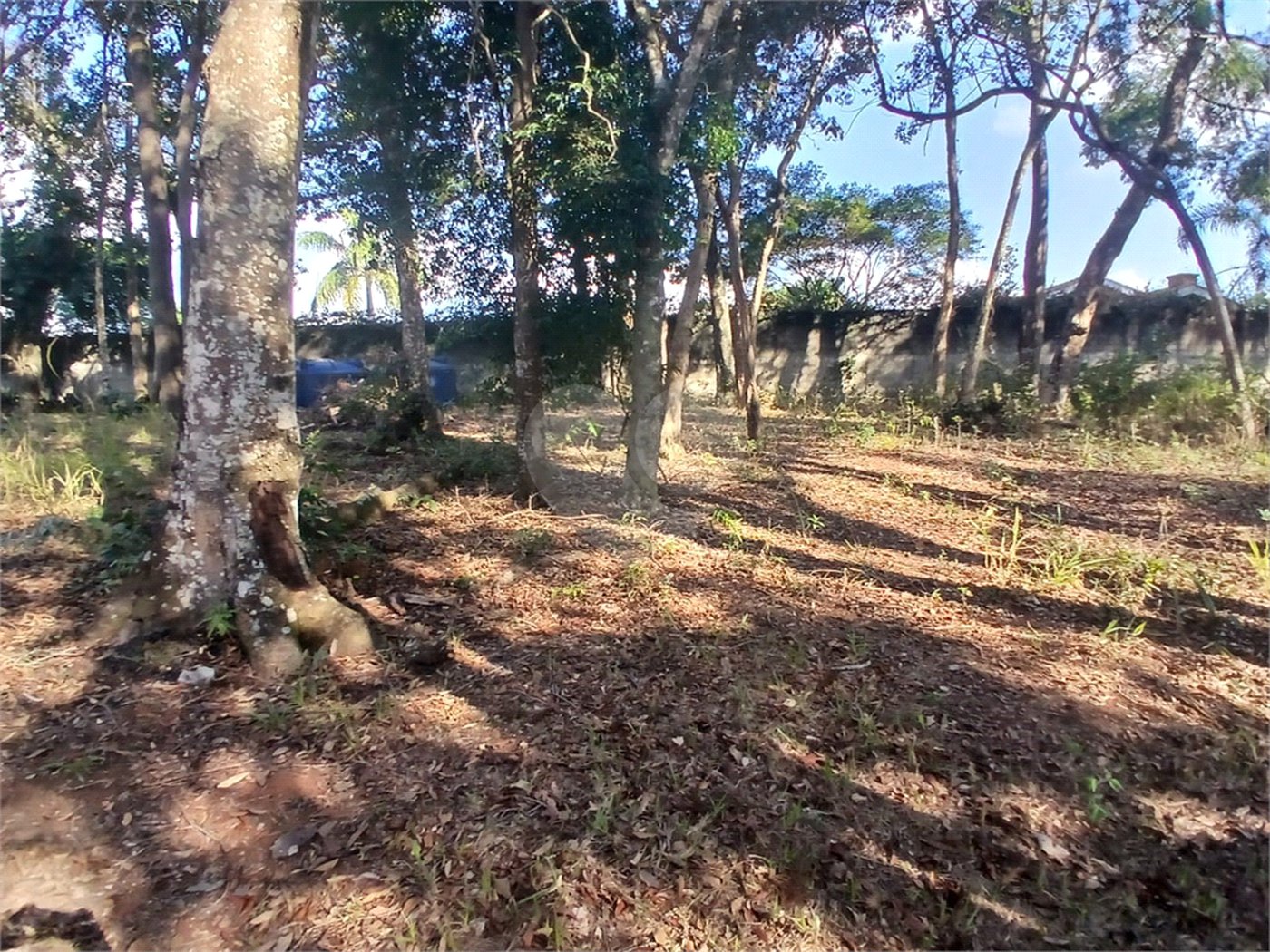 Terreno de 2000m² à Venda no Jardim Estância Brasil
