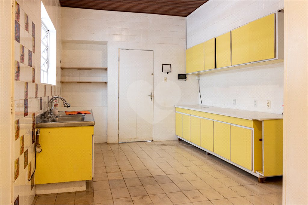Casa térrea com 3 quartos sendo 1 suíte 2 vagas á venda em Alto da Boa Vista, São Paulo - SP