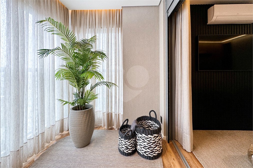 Apartamento à venda com 3 suítes em Chácara Santo Antônio, São Paulo, SP