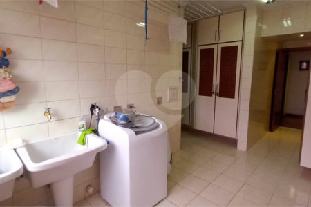 Apartamento à Venda em Mirandópolis com 4 Dormitórios, 2 Suítes e 4 Vagas