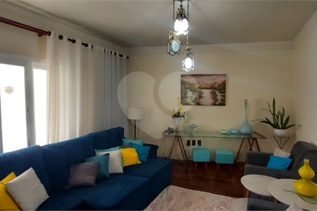 Casa à venda com 5 quartos, sendo 1 suíte, em Jardim Santa Paula, São Carlos, SP