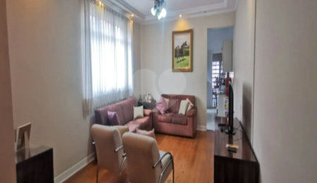 Casa à venda com 2 quartos em Cambuci, São Paulo, SP