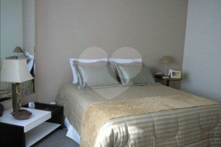 APARTAMENTO UM POR ANDAR!