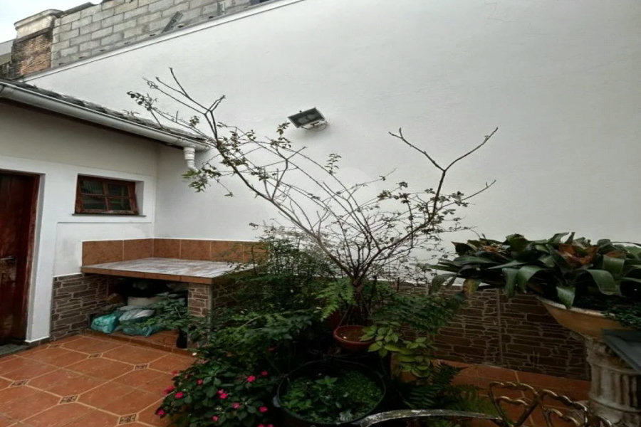 Excelente Sobrado na Vila Matilde. Venha fazer uma visita.