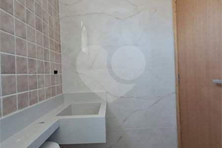 Sobrado Novo com 2 suítes e 2 vagas - Penha