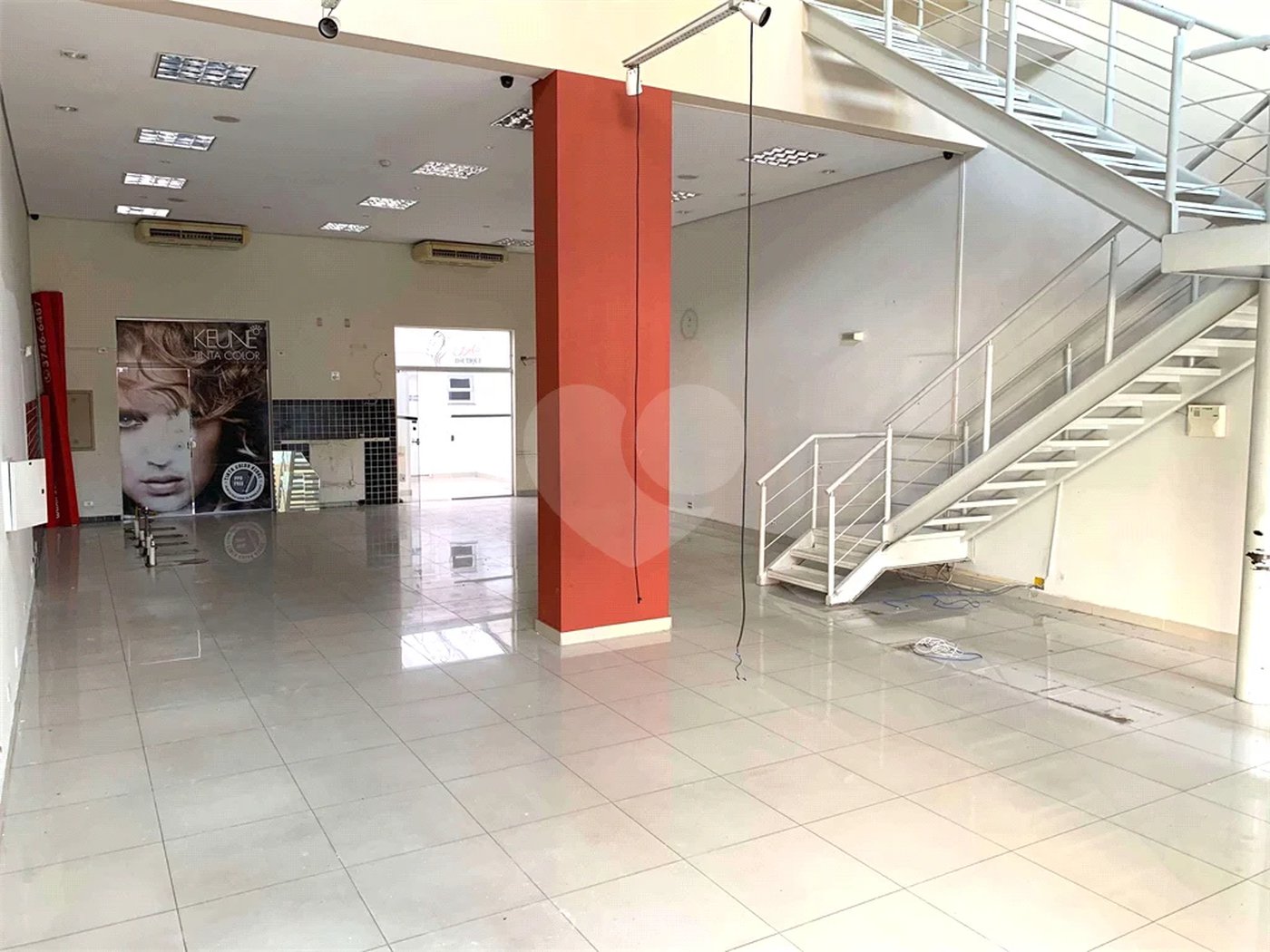 Aluga-se loja de rua, 230 m2, no Portal do Morumbi
