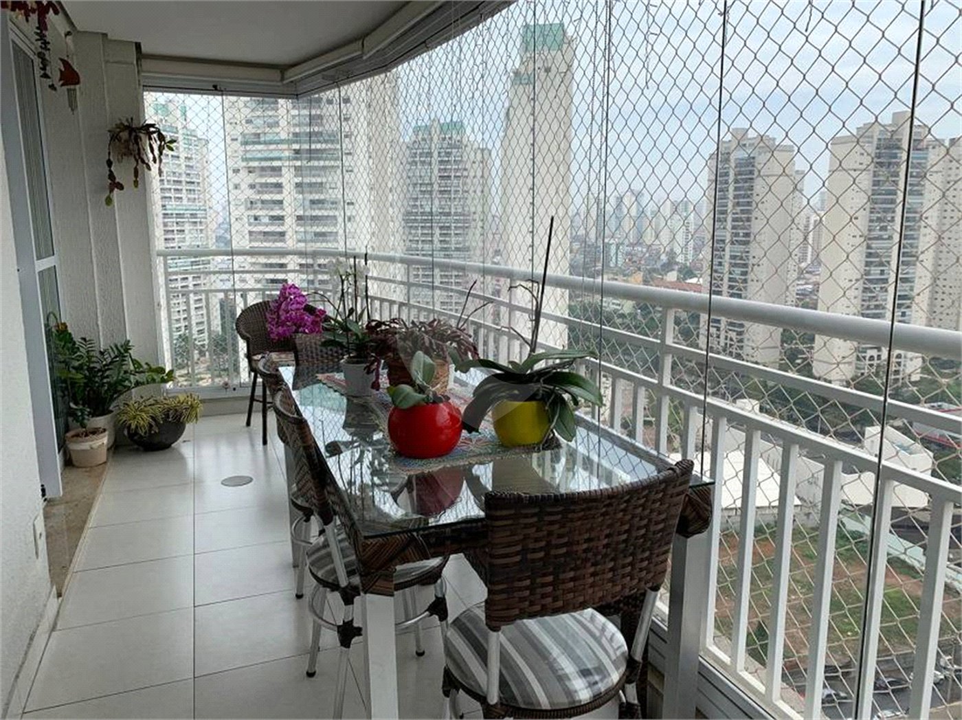 Apartamento 112m2 para venda na Mooca com 3 dormitórios. + 2 vaga. Rua Taquari.