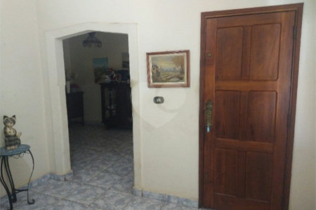 Casa térrea no Centro em Araraquara/SP, com 4 dormitórios