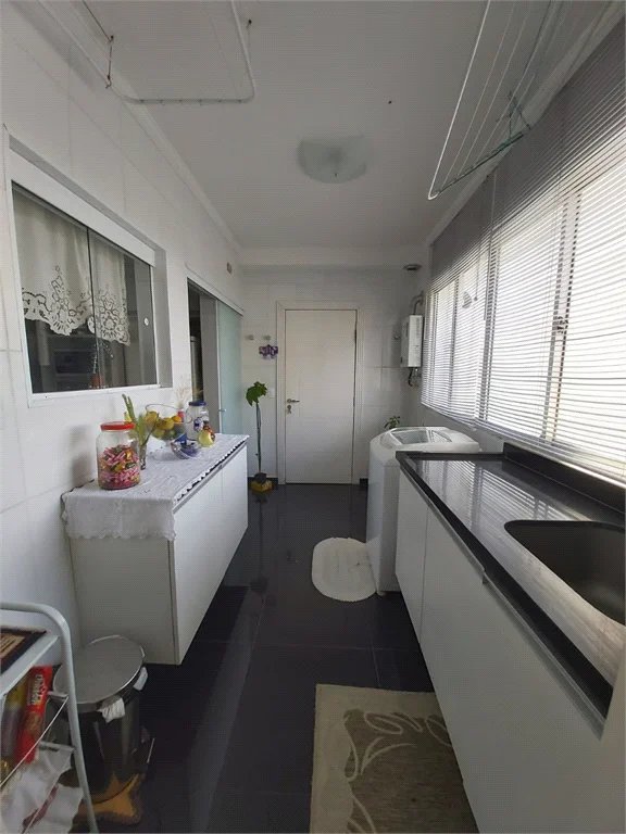 Apartamento à venda com 3 quartos, sendo 2 suítes,  em Vila Andrade, São Paulo, SP