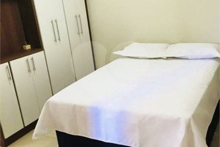 VENDE-SE STUDIO MOBILIADO CENTRO DE SÃO CARLOS.