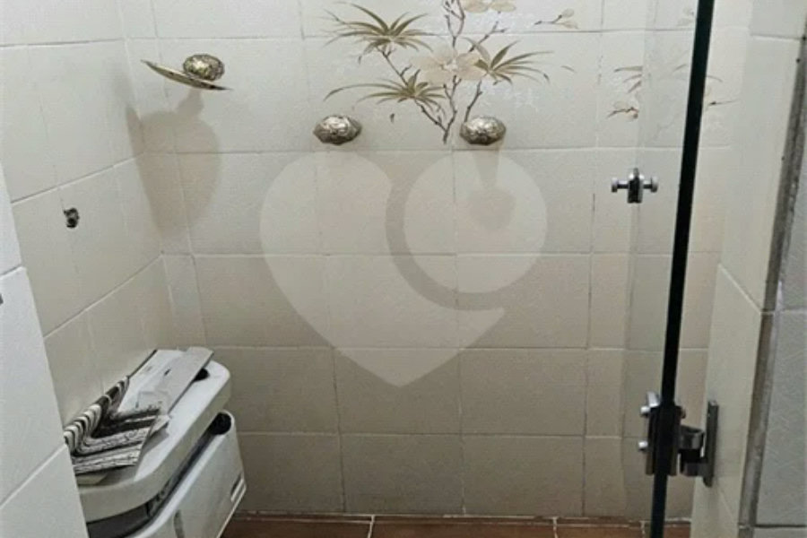 Casa à venda com 4 quartos, sendo 1 suíte, em Tucuruvi, São Paulo, SP