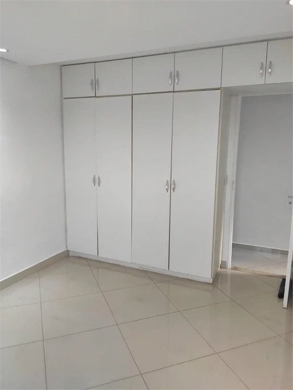 Apartamento à venda com 2 quartos e 1 vaga no Morumbi