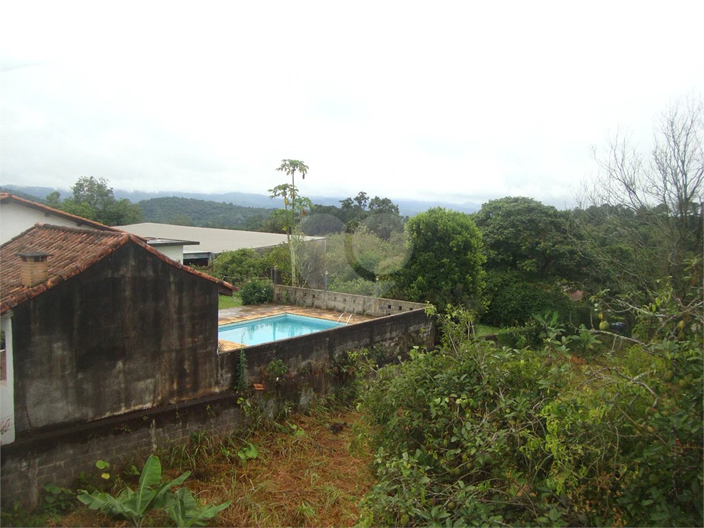 Chácara à venda com 5 quartos, sendo 2 suítes, em Jardim Arujá, Arujá, SP
