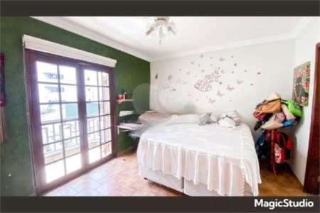 Casa com 540m² , 5 dormitórios , sendo 4 suítes , 10 vagas , à venda no bairro Jardim , em Santo André