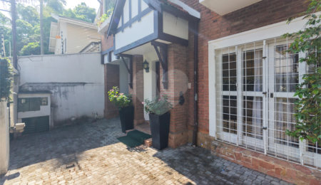 Casa à venda com 3 quartos, sendo 1 suíte, em Jardim Paulistano, São Paulo, SP
