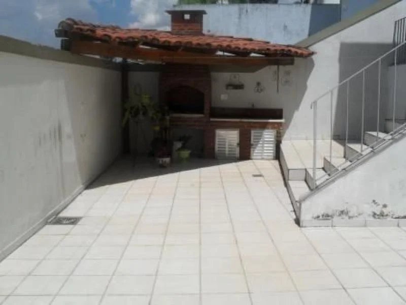 Sobrado à venda com 3 suítes em Jardim Leonor, São Paulo, SP