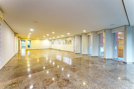 Prédio inteiro comercial á venda e locação na Vila Leopoldina.