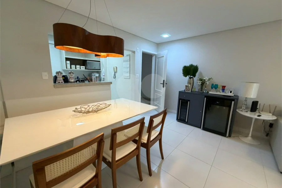 Apartamento à venda com 4 quartos, sendo 2 suítes,  em Riviera de São Lourenço, Bertioga, SP