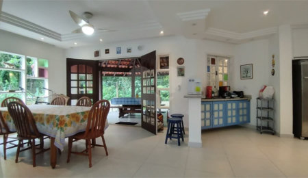 Casa à venda com 4 quartos, sendo 2 suítes,  em Riviera de São Lourenço, Bertioga, SP
