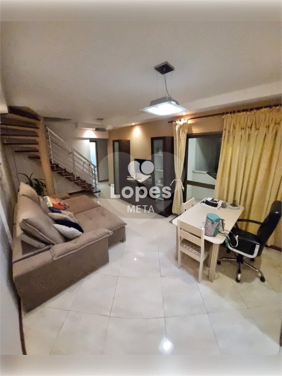 DUPLEX Á VENDA NO EDIFICIO CAROLINA, BAIRRO JARDIM SATELITE, 4 DORMITORIOS , 2 VAGAS DE GARAGEM COBE