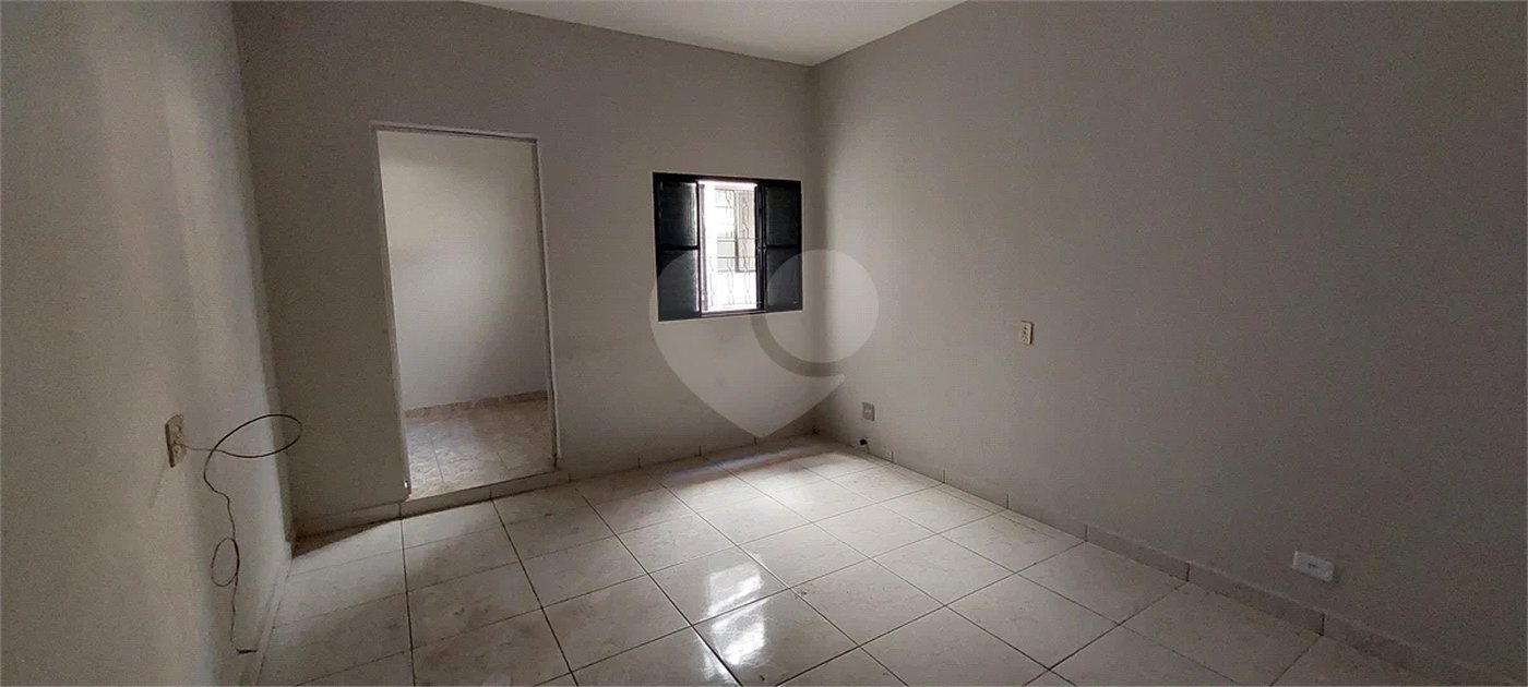 Casa à venda com 3 quartos, sendo 1 suíte, em Vila Belém, Piracicaba, SP