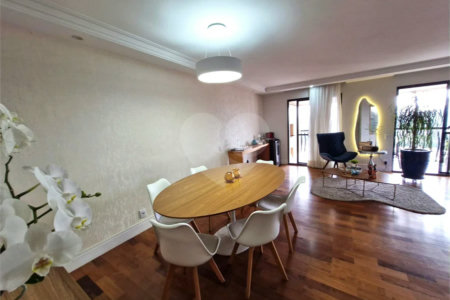 Apartamento a venda com 3 quartos no Alto da Boa Vista