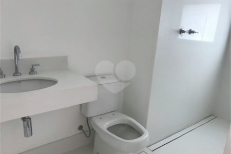 Apartamento com 3 suítes à venda no Jardim América - SP