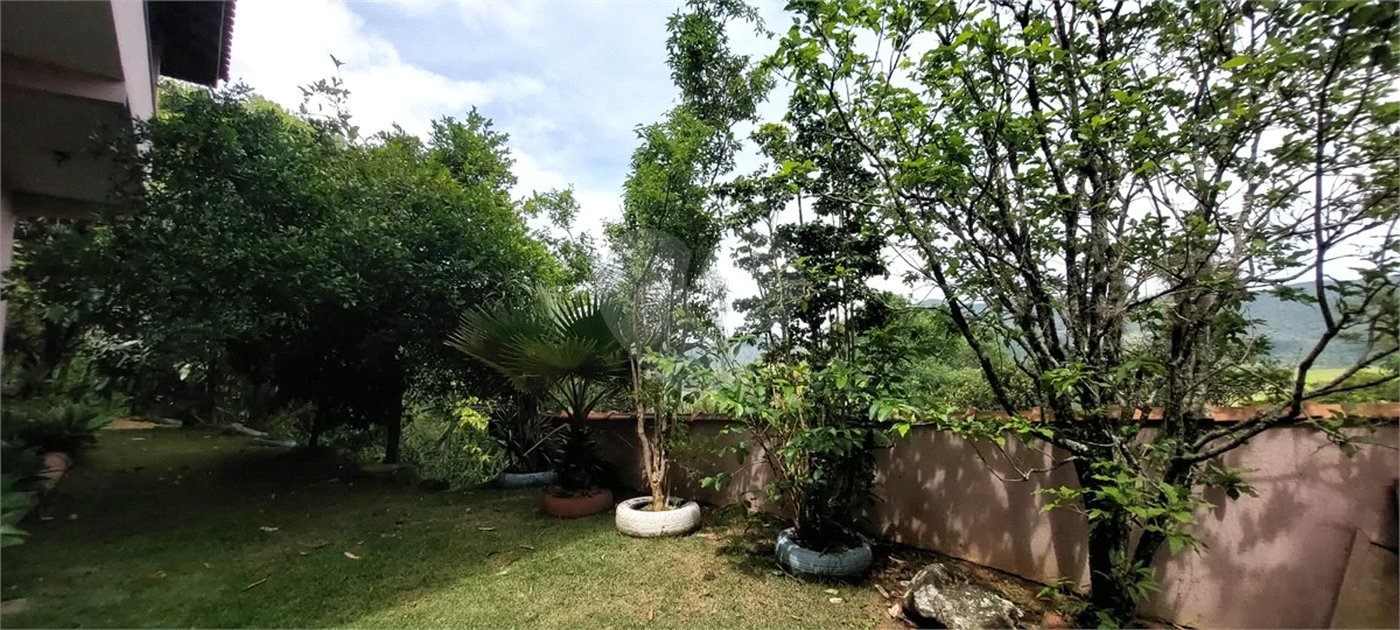 LINDA CHÁCARA A VENDA - CONDOMINIO ALPES D'OURO - BOM JESUS DOS PERDÕES