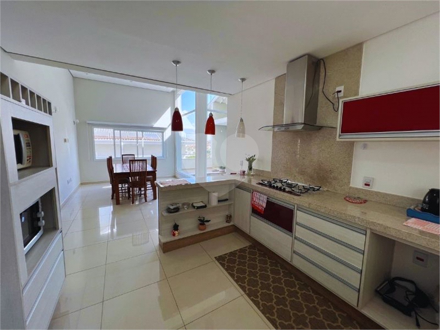 Apresento essa belíssima casa no Condomínio Delle Stelle - Louveira SP