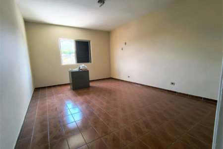 Sobrado à venda com 3 quartos, sendo 1 suíte,  em Vila Polopoli, São Paulo, SP