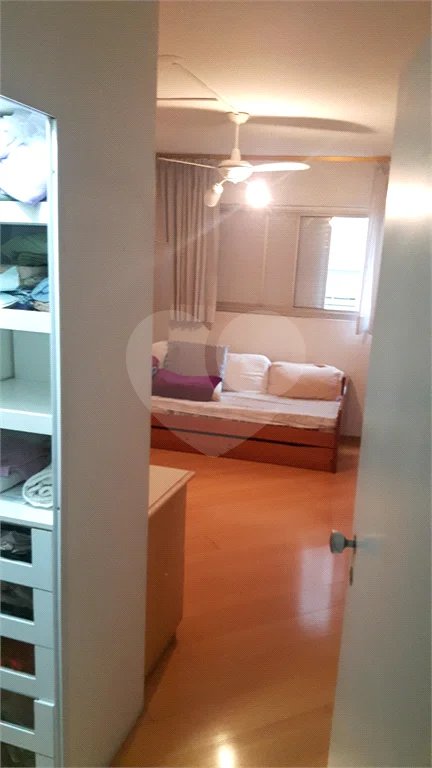 Apartamento de 2 quartos à venda perto do Metrô Paraíso! Excelente localização!