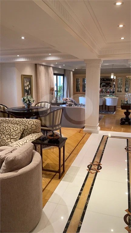 Apartamento com terraço 385m² 03 dormitórios sendo 2 suítes 5 vagas..Estuda Permuta.