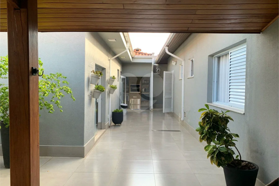 Linda Casa à Venda no Bairro Santa Rosa, na cidade de Piracicaba-SP.