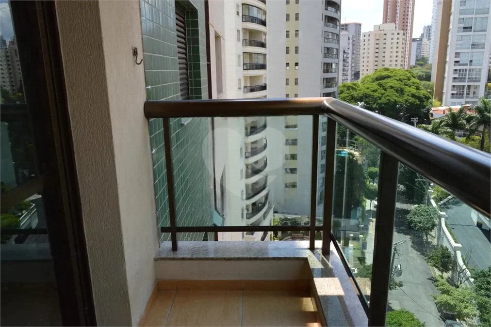 Apartamento à venda com 3 quartos, sendo 1 suíte, em Jardim Vila Mariana, São Paulo, SP