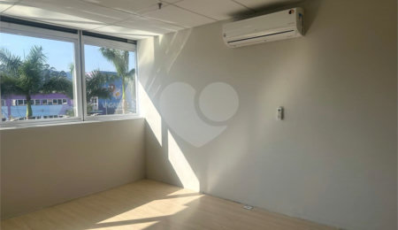 Sala à venda em Vila Mogilar, Mogi das Cruzes, SP