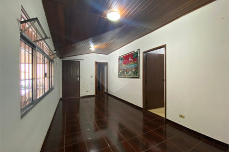 Terreno à venda com 3 quartos, sendo 1 suíte, em Vila Nivi, São Paulo, SP