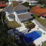 Casa à venda com 3 suítes no condomínio Estância Marambaia, Vinhedo - SP
